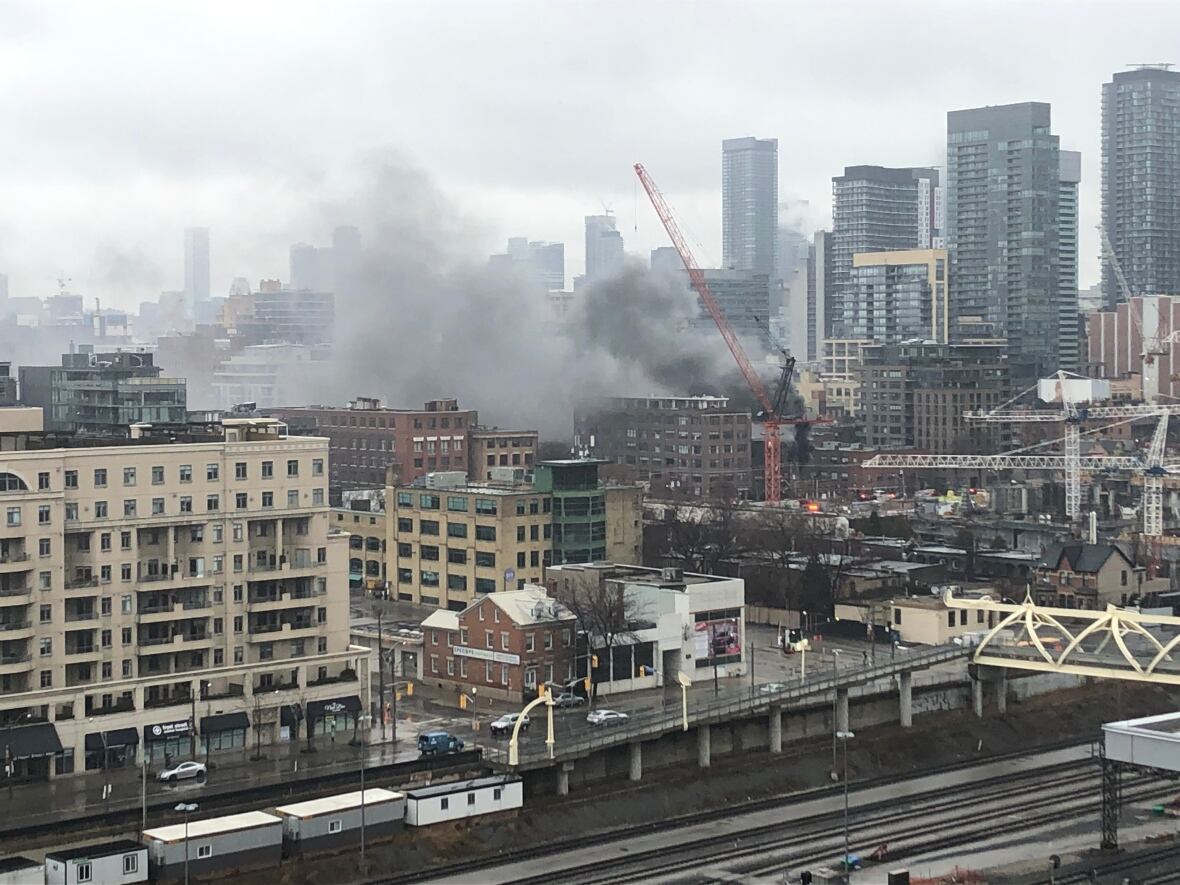 cbc.ca Fire on Wellington in Toronto